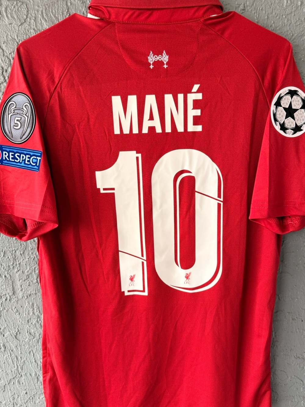 Liverpool Mane 2019 Red Soccer Jersey Champions Men Size - Picture 1 of 4